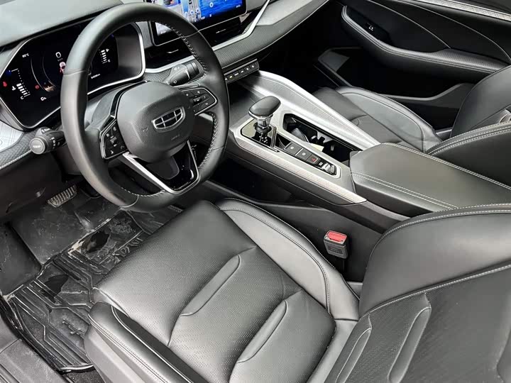 Фото 2 - Geely Preface