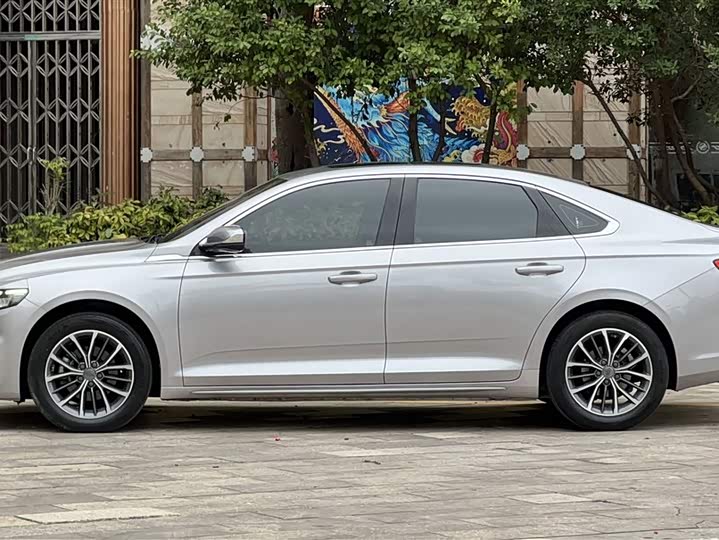 Фото 6 - Geely Preface