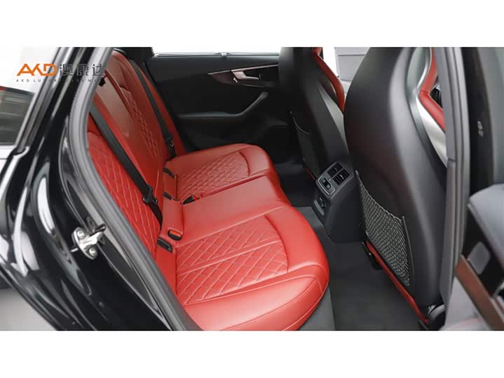 Фото 8 - Audi S4