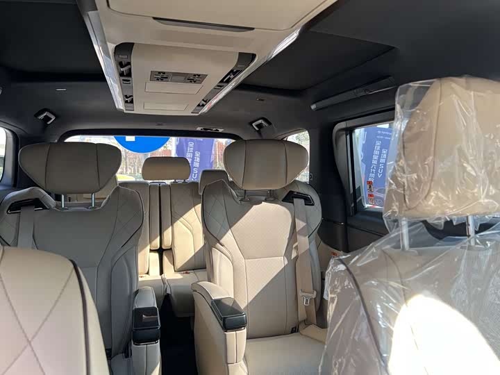 Фото 5 - Toyota Vellfire