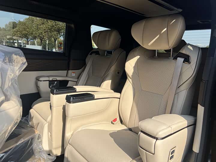 Фото 6 - Toyota Vellfire