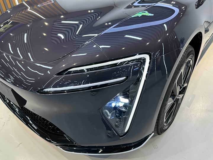 Фото 4 - Avatr 06