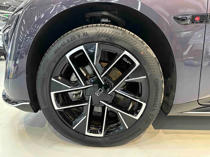 Фото 5 - Avatr 06