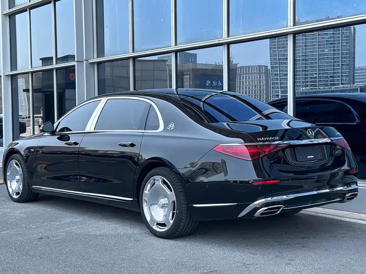 Фото 4 - Mercedes-Benz Maybach S-Class