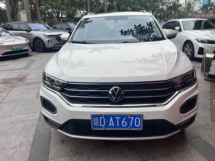 Фото 2 - Volkswagen T-Roc