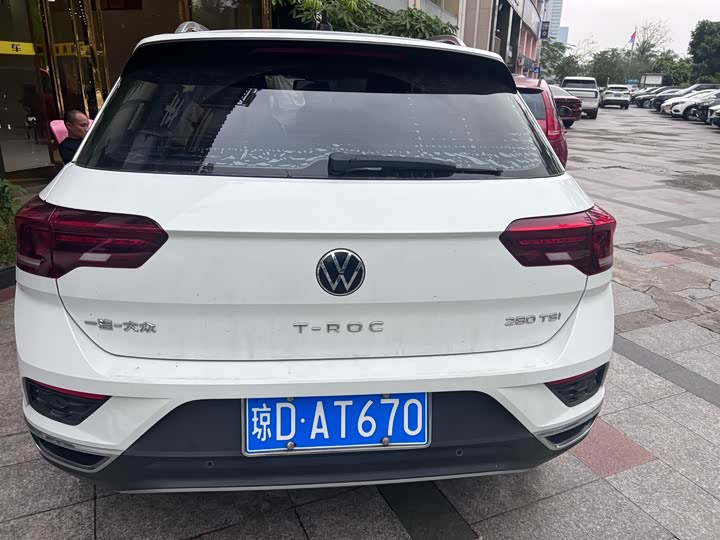 Фото 6 - Volkswagen T-Roc