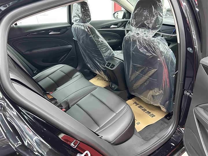 Фото 8 - Buick Regal