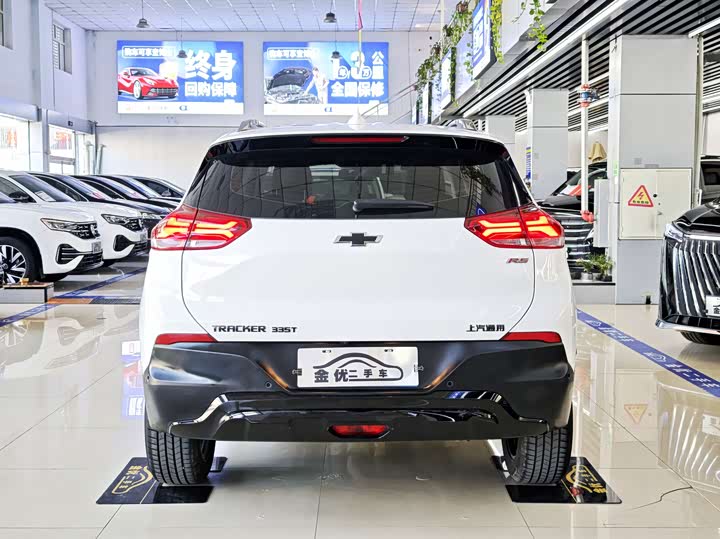 Фото 4 - Chevrolet Tracker