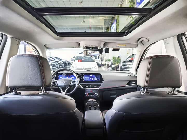 Фото 6 - Chevrolet Tracker