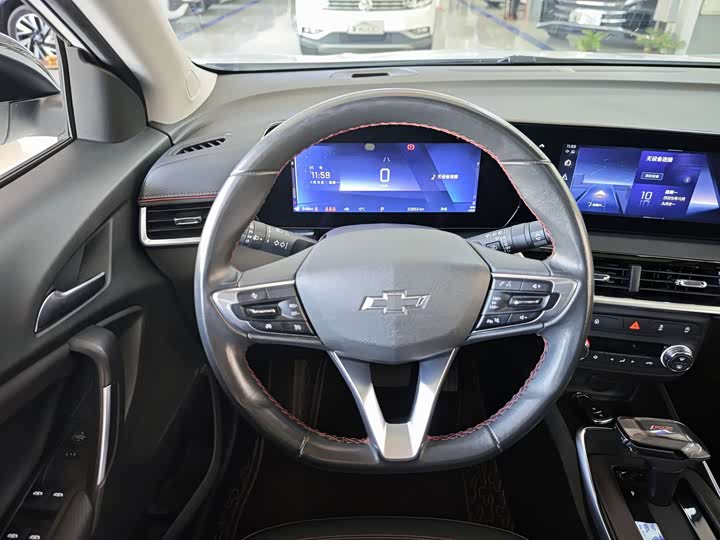 Фото 8 - Chevrolet Tracker