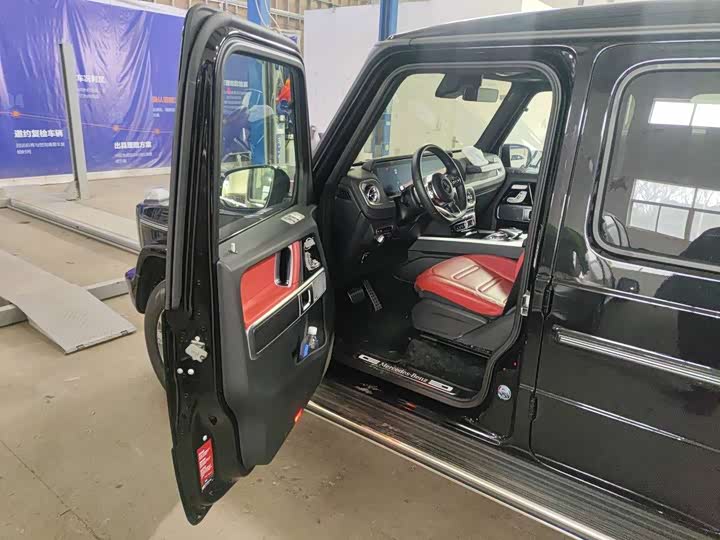 Photo 9 - Mercedes-Benz G-Class