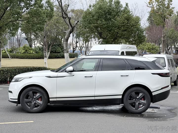 Photo 4 - Land Rover Range Rover Velar