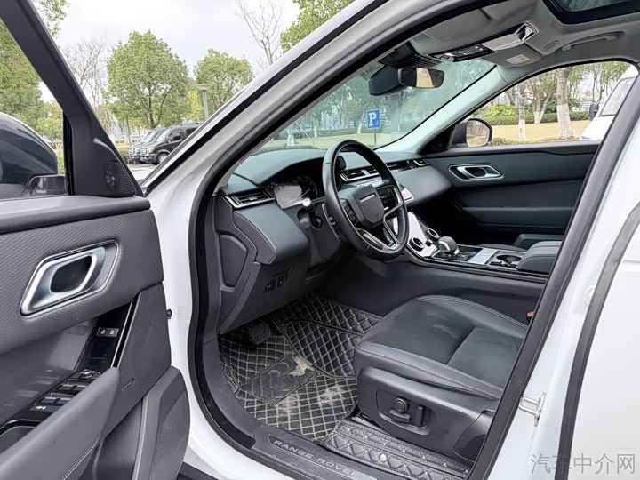 Photo 7 - Land Rover Range Rover Velar