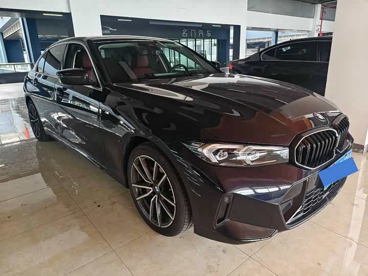 Photo 3 - BMW 3 Series