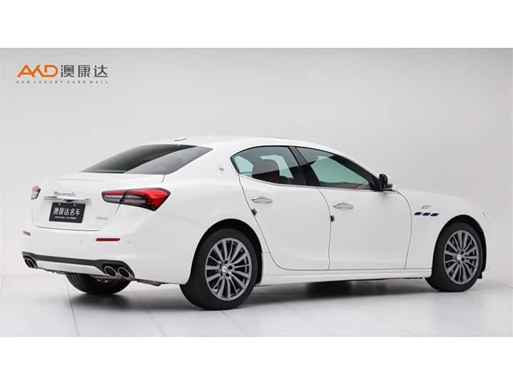 Фото 3 - Maserati Ghibli