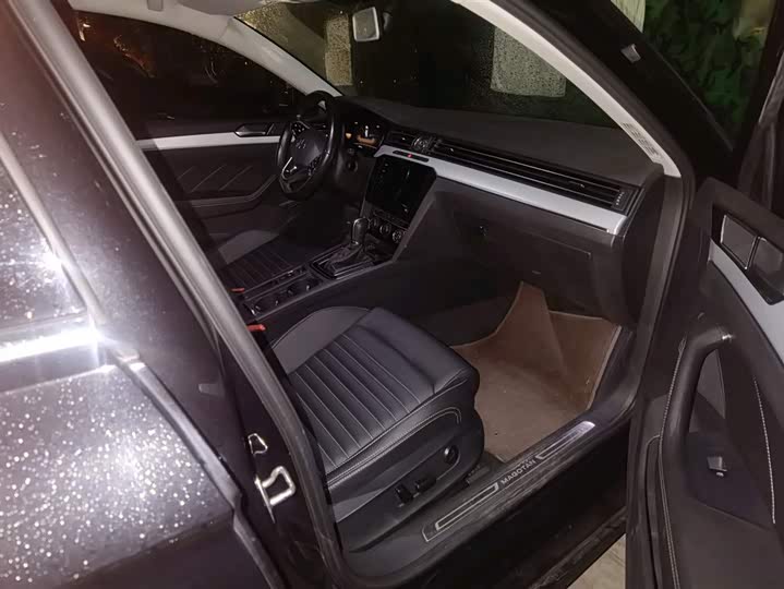 Фото 7 - Volkswagen Magotan