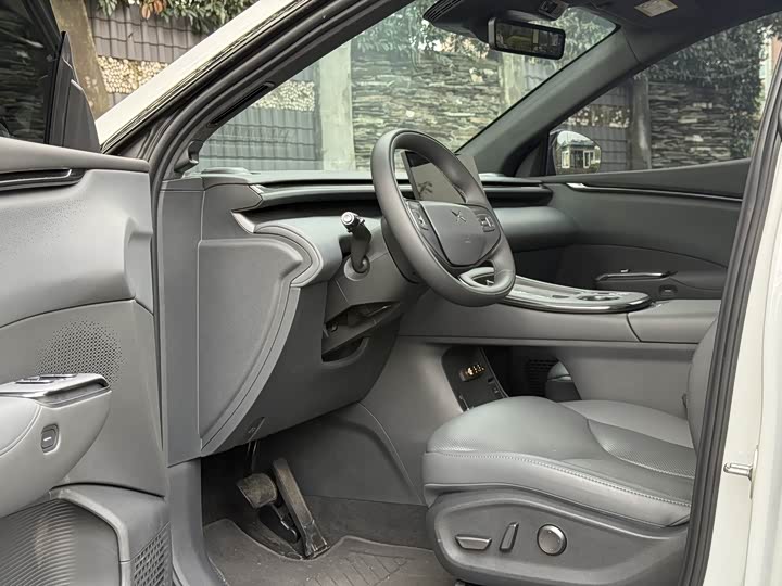 Фото 4 - XPeng G7