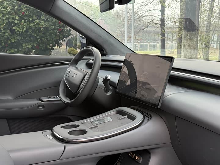 Фото 6 - XPeng G7