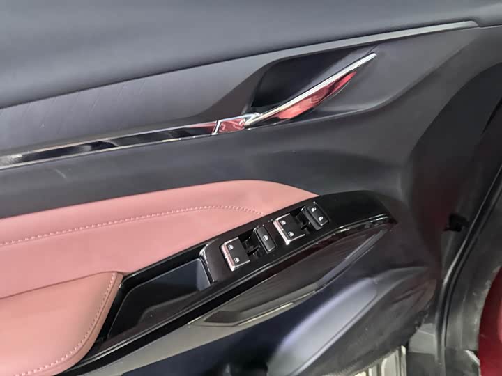 Фото 9 - Changan X5 Plus