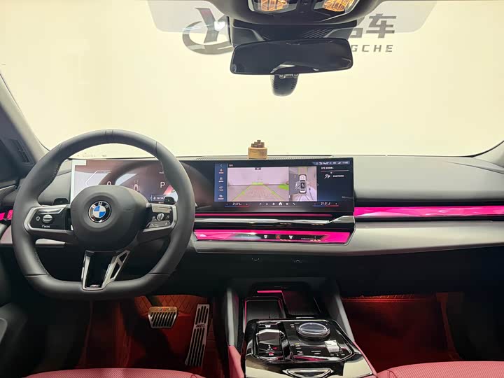 Фото 6 - BMW 5 Series