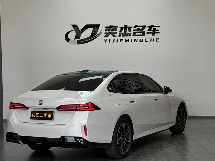 Фото 9 - BMW 5 Series