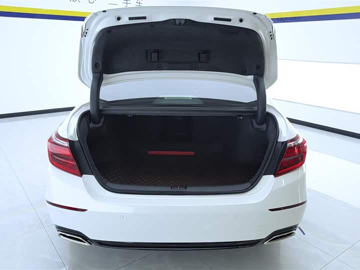 Фото 4 - Honda Inspire