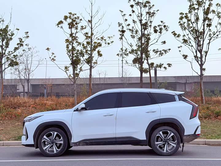 Photo 7 - Geely Atlas L