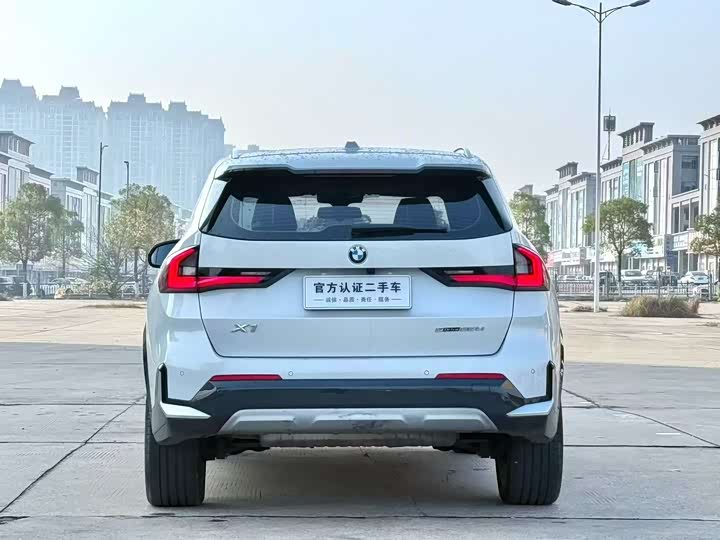 Фото 8 - BMW X1