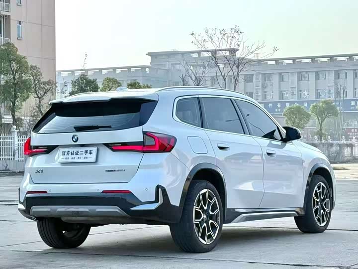 Фото 9 - BMW X1