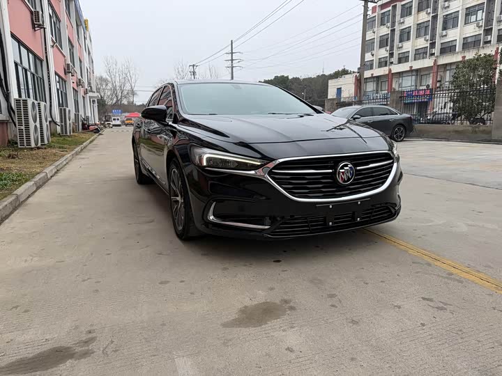 Фото 2 - Buick LaCrosse