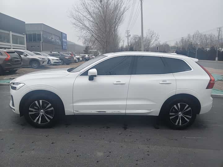 Фото 4 - Volvo XC60