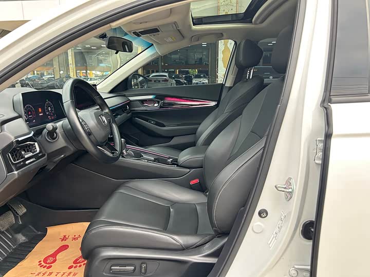 Фото 8 - Honda Inspire