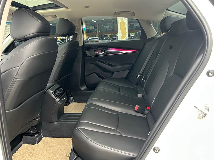 Фото 9 - Honda Inspire