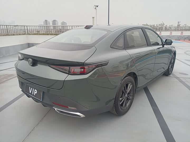 Фото 8 - Changan Yida