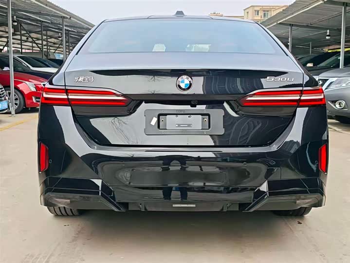 Фото 8 - BMW 5 Series