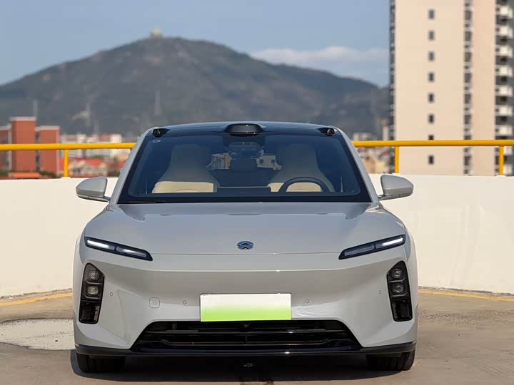 Фото 2 - Nio ET5T