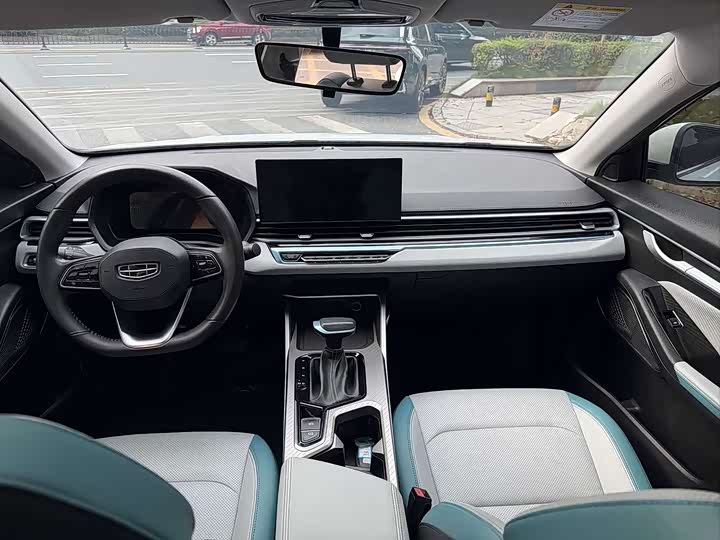 Фото 5 - Geely Emgrand