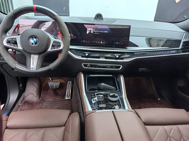 Photo 3 - BMW X6