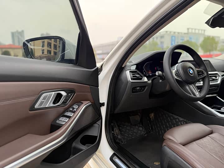 Фото 6 - BMW 3 Series