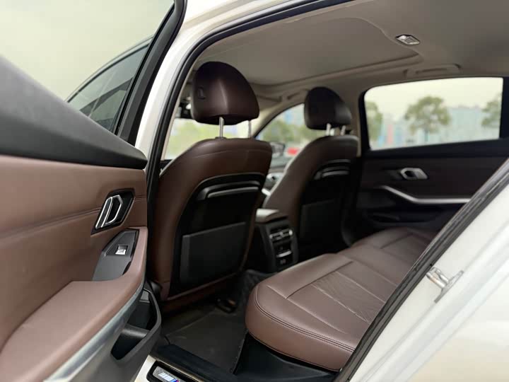 Фото 7 - BMW 3 Series