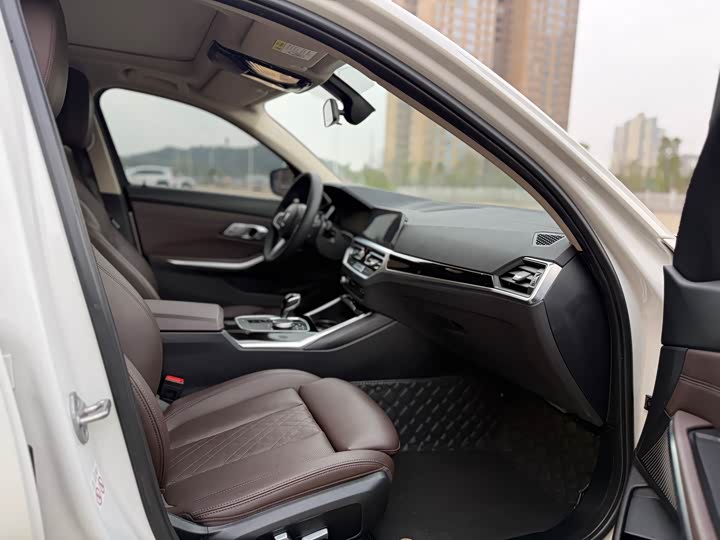 Фото 9 - BMW 3 Series