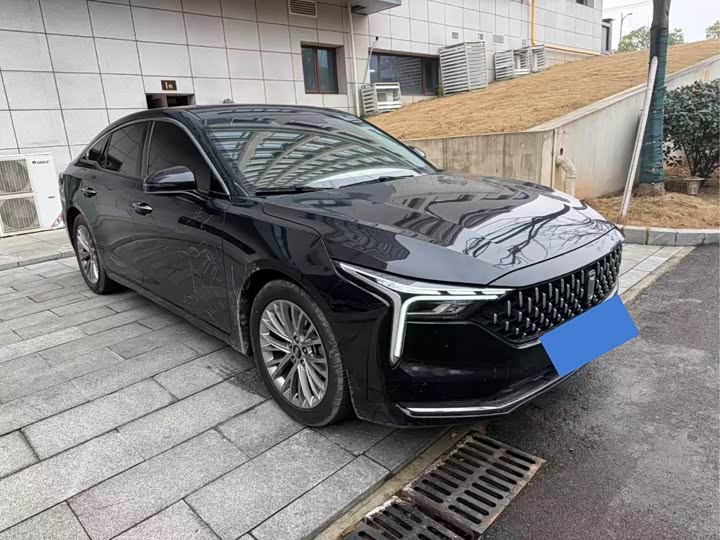 Фото 3 - Bestune B70