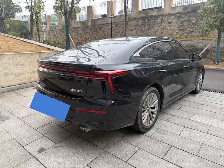 Фото 4 - Bestune B70