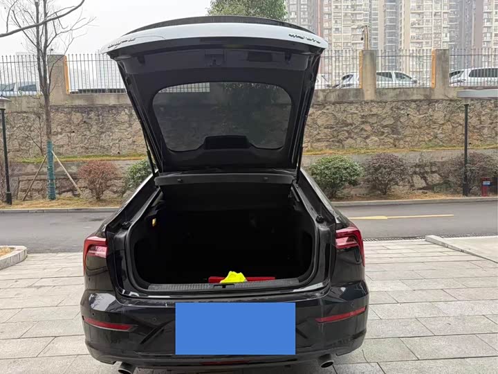 Фото 7 - Bestune B70