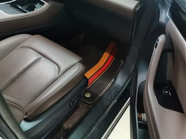 Photo 8 - Leapmotor C11