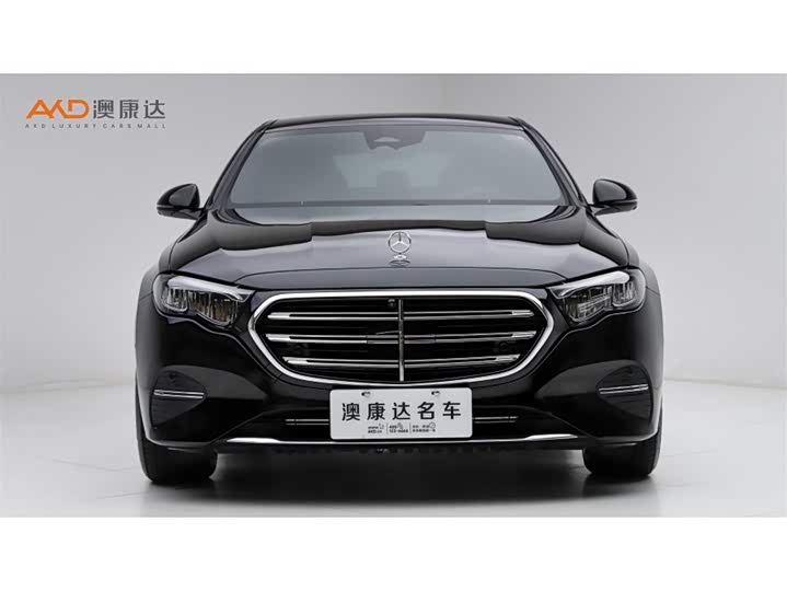 Photo 2 - Mercedes-Benz E-Class