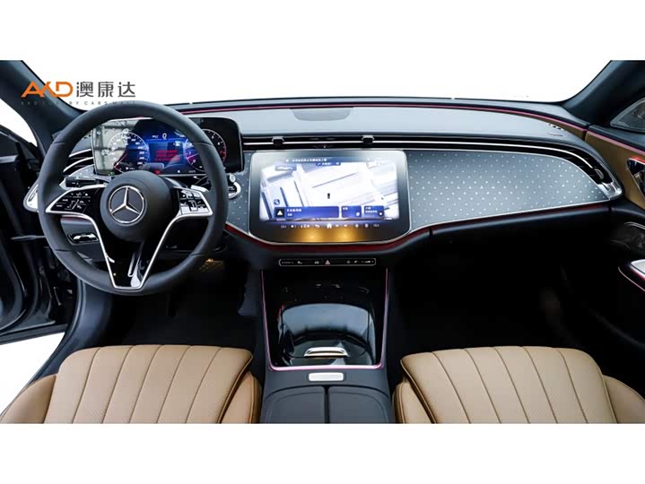 Photo 5 - Mercedes-Benz E-Class