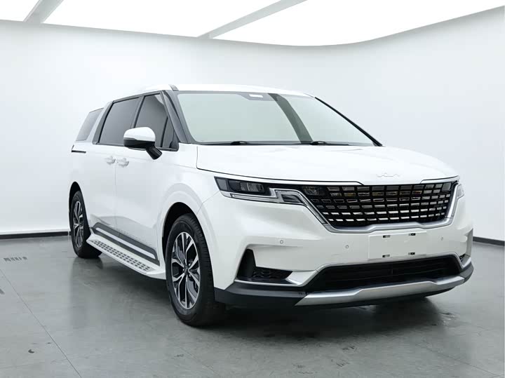 Фото 3 - Kia Carnival