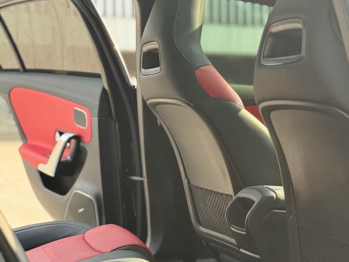 Photo 9 - Mercedes-Benz A-Class AMG