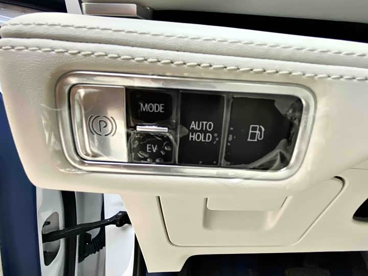 Фото 8 - Buick GL8 ES